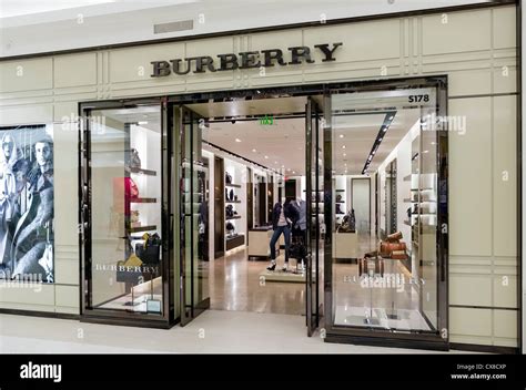 burberry clothing mall of america.